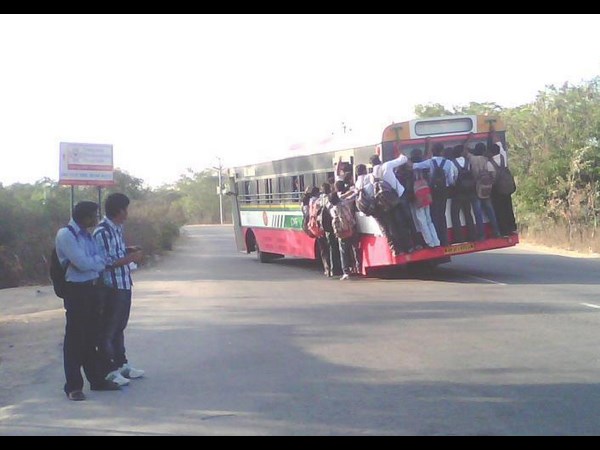 సోషల్ మీడియాలో సరదా సరదాగా!!