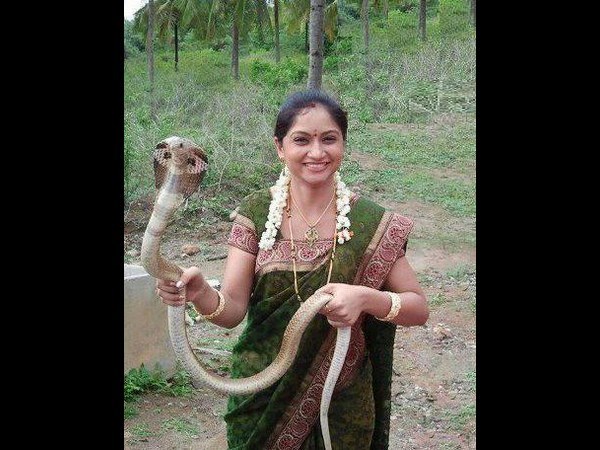 వింత మనుషులు.. వింత లీలలు!