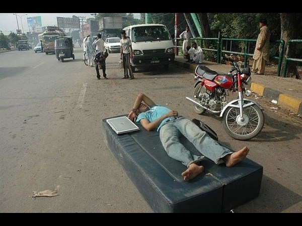 సోషల్ మీడియాలో మోస్ట్ ఫన్నీ చిత్రాలు!