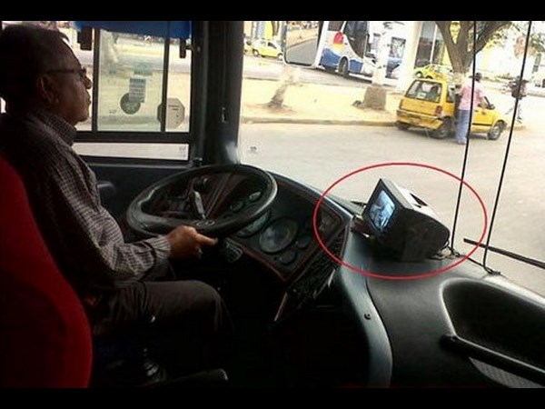 ఫన్నీ సోషల్ మీడియా