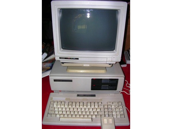 Tandy 1000