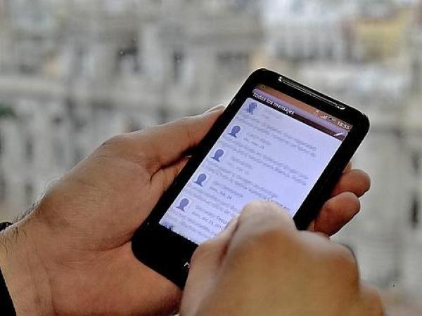 మీ ఫోన్ ‘ఓవర్ లోడ్’ అవుతోందా..?