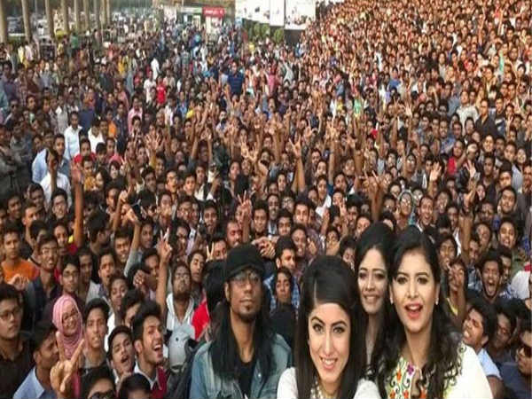 4.మాస్ సెల్ఫీని సాధిద్దాం