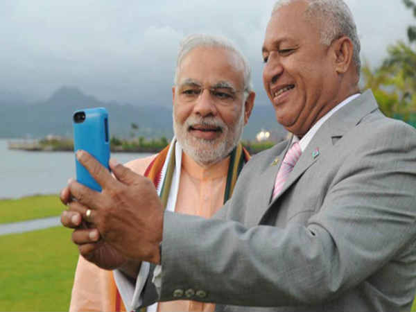 మోడీతో సెల్పీ