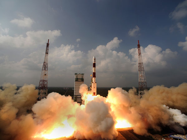 విదేశీ ఉపగ్రహాల సంఖ్య 50 దాటింది.