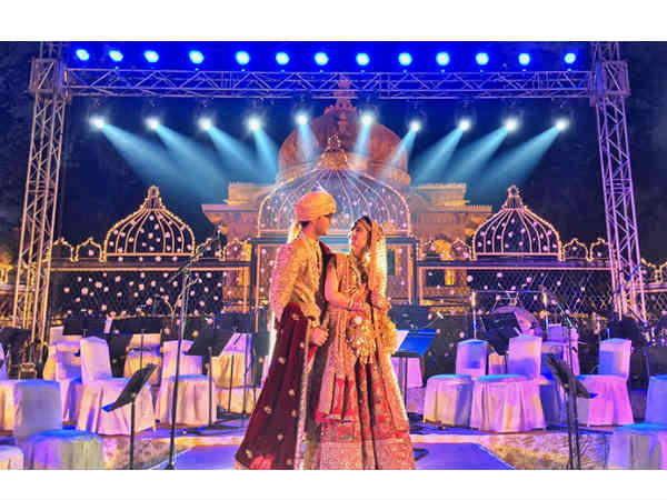 పెళ్లి వీడియో తీయాలంటే ఎంత తతంగం