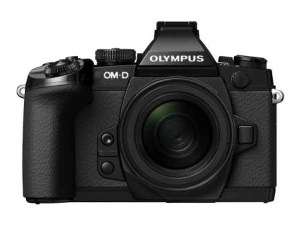 ఒలంపస్ (Olympus OM-D E-M1 with M.Zuiko Digital 12 - 50 mm f3.5 - 6.3 EZ Mirrorless Camera)