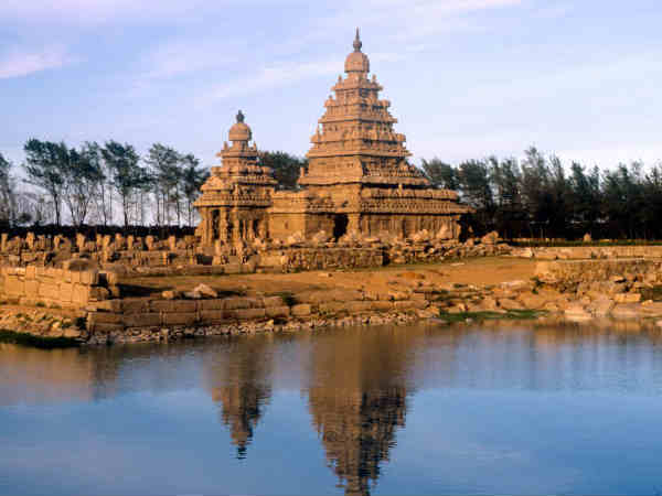 ఆ గుడిలో అణువణువు అనేక రహస్యాలమయం