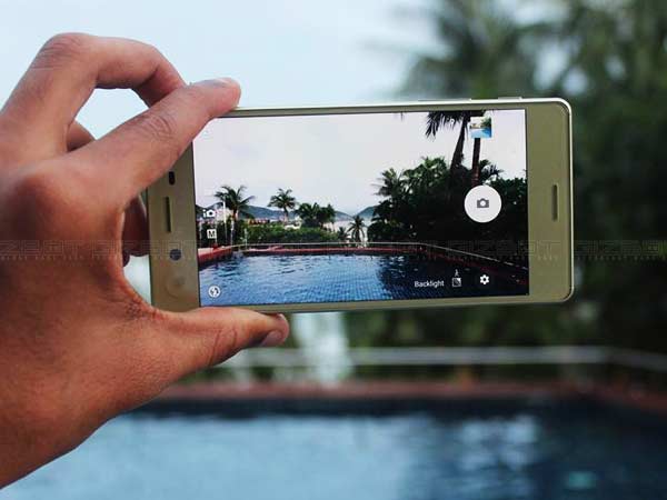 Sony Xperia X