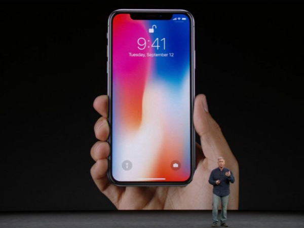 iPhone X పోలీకలతో ఇండియన్ మార్కెట్లో..