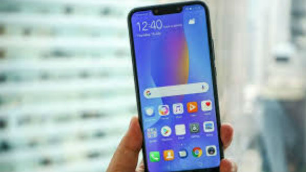కెమెరా :