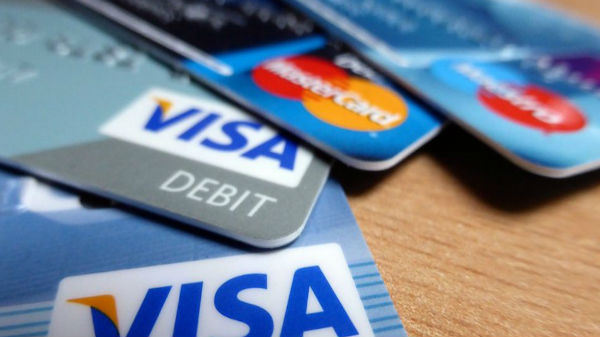 HDFC Bank, ICICI Bank,ఇతర బ్యాంకులకు చెందిన డెబిట్ కార్డులు వాడేవారు....