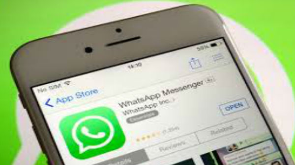 తొలత iOS వెర్షన్లో...