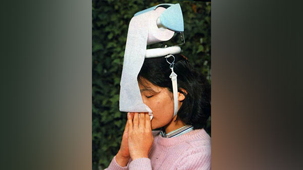 Ever-ready tissue dispenser