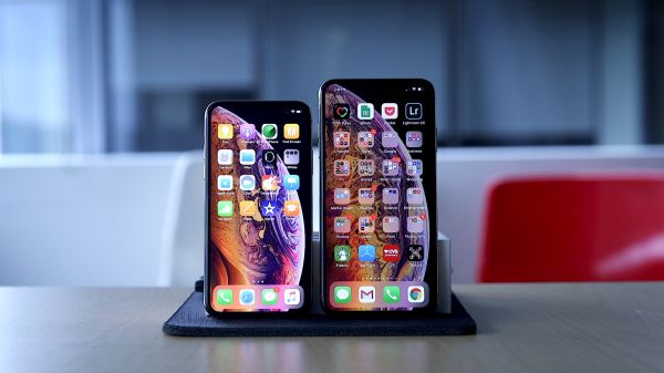 ఐఫోన్ ఎక్స్ ఆర్, ఎక్స్ఎస్ ఫోన్లు