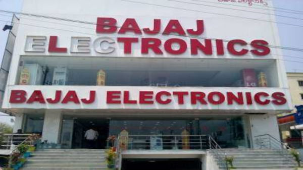 బజాజ్ ఎలక్ట్రానిక్స్తో భాగస్వామ్యం