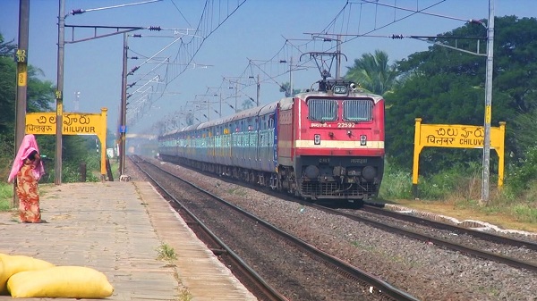 పెరగనున్న సర్వీస్ ఛార్జీలు