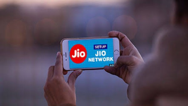 టెలికం ఆపరేటర్