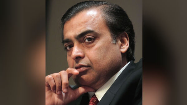 ధర 4,000 రూపాయలు ($ 54) తక్కువ ధర తో