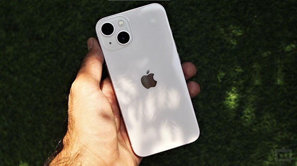 అలా చేస్తే.. iPhone 13 మొబైల్ను అమెజాన్లో రూ.55 వేలకే కొనొచ్చు! అలా చేస్తే.. iPhone 13 మొబైల్ను అమెజాన్లో రూ.55 వేలకే కొనొచ్చు!