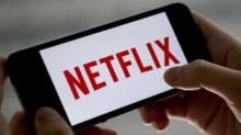 HD Video క్వాలిటీతో  నెట్‌ఫ్లిక్స్ మొబైల్, బేస్ ప్లాన్‌లు