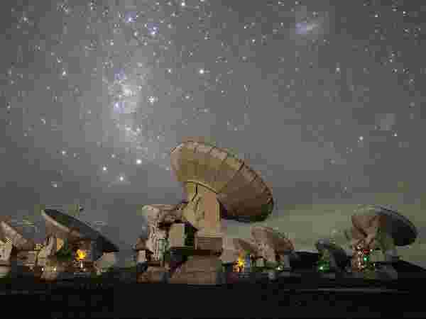 Astronomers Look Into Mystery Of Young Stars Missing From Milky Way Galaxy Telugu Gizbot